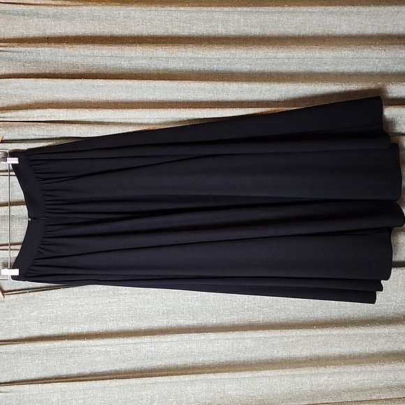 PinupGirl Clothing Crepe Maxi Skirt - Picture 2 of 4